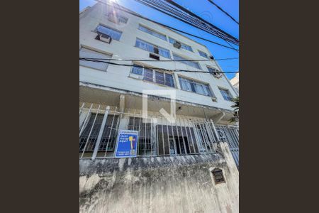 Apartamento à venda com 60m², 1 quarto e sem vagaPlaquinha