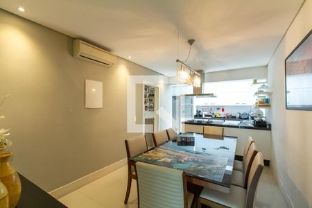 Casa à venda com 200m², 3 quartos e 2 vagasCopa