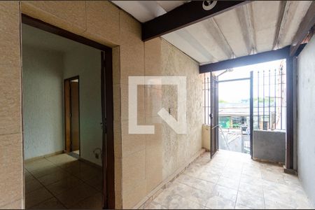 Casa para alugar com 275m², 2 quartos e sem vagaEntrada