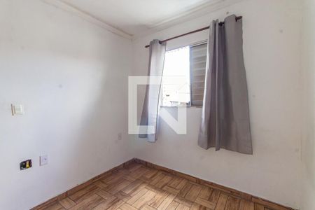 Quarto 2 de casa para alugar com 2 quartos, 45m² em Vila Carrão, São Paulo