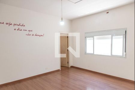Casa para alugar com 360m², 3 quartos e 3 vagas Casa para alugar com 360m², 3 quartos e 3 vagasSuíte 1