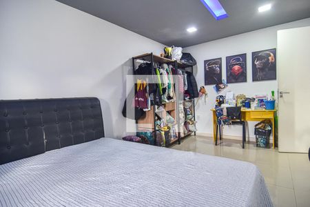 Casa à venda com 350m², 5 quartos e 1 vaga Casa à venda com 350m², 5 quartos e 1 vagaQuarto 2