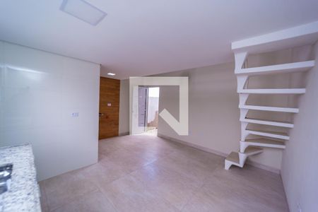 Sala/Cozinha/Área de Serviço de kitnet/studio para alugar com 1 quarto, 32m² em Jardim Veronia, São Paulo