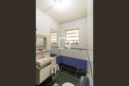 Casa à venda com 195m², 6 quartos e 1 vagaCasa 1 - Banheiro da Suíte