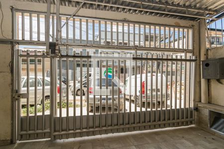 Casa à venda com 195m², 6 quartos e 1 vagaÁrea comum - Varanda e garagem