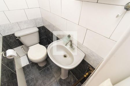 Casa à venda com 195m², 6 quartos e 1 vagaCasa 3 - Banheiro