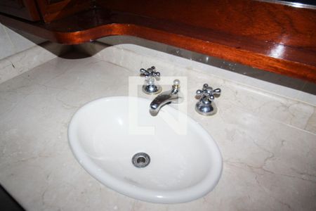 Apartamento à venda com 78m², 2 quartos e 1 vaga Apartamento à venda com 78m², 2 quartos e 1 vagaBanheiro