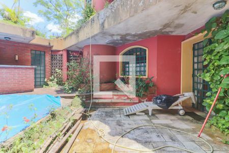 Casa à venda com 326m², 3 quartos e 2 vagas Casa à venda com 326m², 3 quartos e 2 vagasPiscina e Churrasqueira