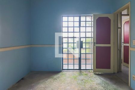 Casa à venda com 326m², 3 quartos e 2 vagas Casa à venda com 326m², 3 quartos e 2 vagasQuarto 2