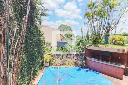 Casa à venda com 326m², 3 quartos e 2 vagas Casa à venda com 326m², 3 quartos e 2 vagasPiscina e Churrasqueira