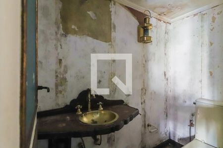 Casa à venda com 326m², 3 quartos e 2 vagas Casa à venda com 326m², 3 quartos e 2 vagasLavabo de serviço