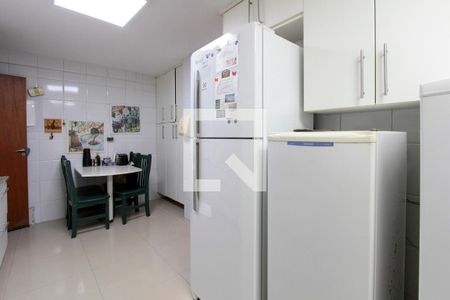 Apartamento à venda com 154m², 3 quartos e 2 vagasCozinha