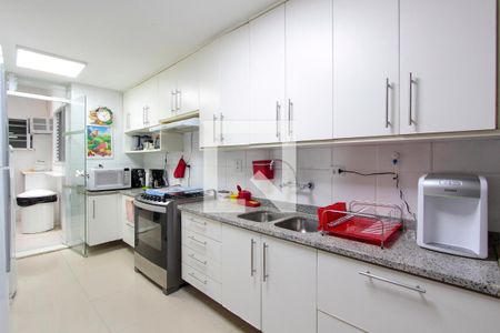Apartamento à venda com 154m², 3 quartos e 2 vagasCozinha