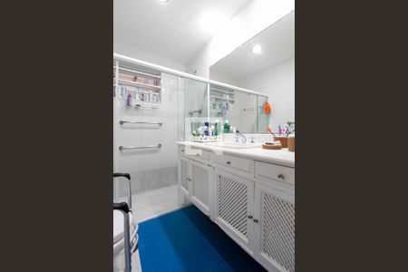 Apartamento à venda com 154m², 3 quartos e 2 vagasBanheiro Quarto 3 suíte