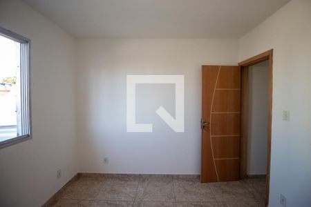 Quarto 1 de casa à venda com 3 quartos, 150m² em Vila Carmosina, São Paulo