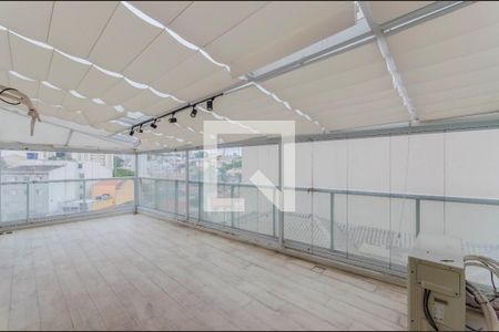 Apartamento à venda com 68m², 1 quarto e 1 vagaVaranda