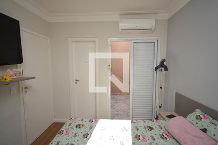 Casa à venda com 131m², 3 quartos e 2 vagasSuíte 3 - Jardim de inverno