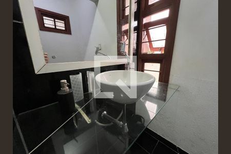 Casa à venda com 100m², 2 quartos e 2 vagasBanheiro