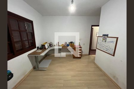 Casa à venda com 224m², 4 quartos e 2 vagas Casa à venda com 224m², 4 quartos e 2 vagasQuarto 3