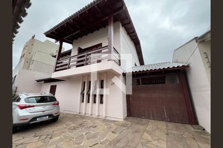 Casa à venda com 224m², 4 quartos e 2 vagas Casa à venda com 224m², 4 quartos e 2 vagasÁrea comum