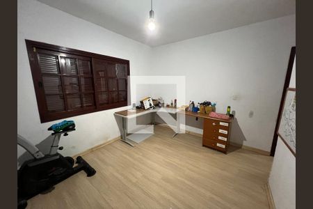 Casa à venda com 224m², 4 quartos e 2 vagas Casa à venda com 224m², 4 quartos e 2 vagasQuarto 3