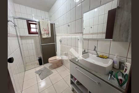 Casa à venda com 224m², 4 quartos e 2 vagas Casa à venda com 224m², 4 quartos e 2 vagasBanheiro 2