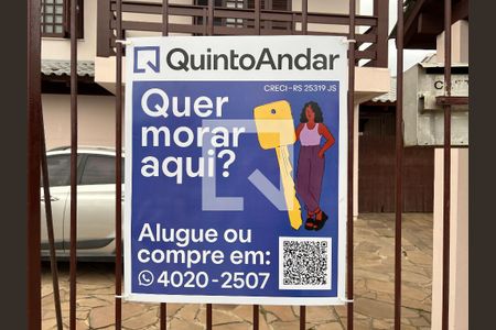 Casa à venda com 224m², 4 quartos e 2 vagas Casa à venda com 224m², 4 quartos e 2 vagasPlaca