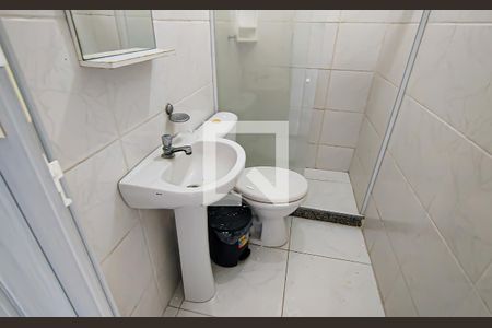 Casa à venda com 75m², 3 quartos e 1 vagabanheiro social