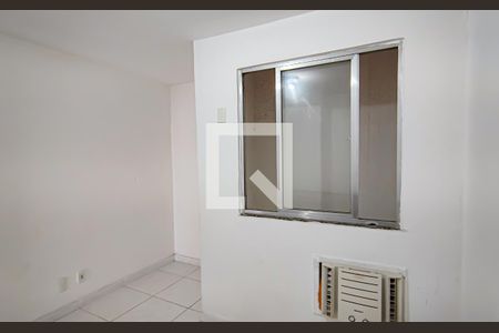 Casa à venda com 75m², 3 quartos e 1 vagaquarto 2