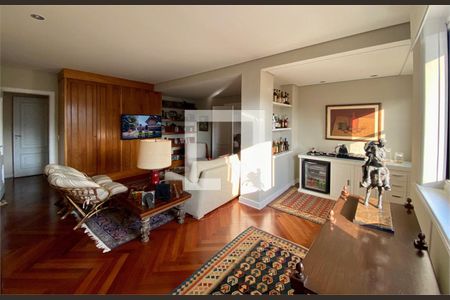 Apartamento à venda com 4 quartos, 312m² em Santa Cecilia, São Paulo