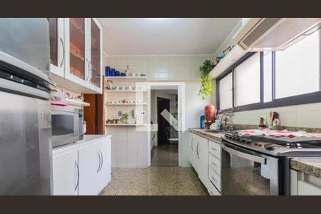 Apartamento à venda com 206m², 4 quartos e 3 vagasFoto 14