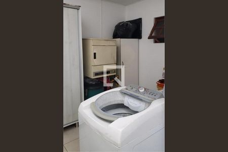 Casa à venda com 3 quartos, 115m² em Jardim Ester, São Paulo