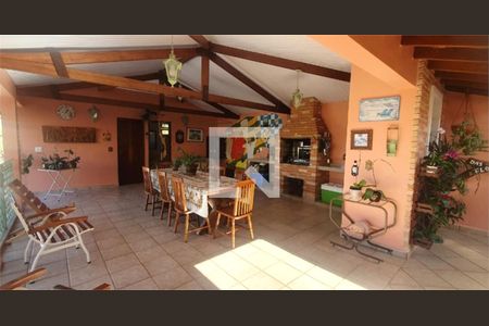 Casa à venda com 3 quartos, 520m² em Jardim Tereza Cristina, Jundiaí