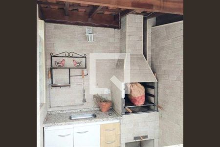 Casa à venda com 3 quartos, 180m² em Parque Sao Domingos, São Paulo