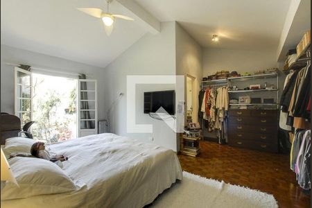 Casa à venda com 5 quartos, 600m² em Vila Tramontano, São Paulo