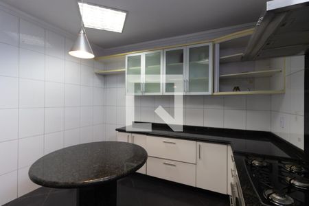 Casa para alugar com 344m², 3 quartos e 2 vagas Casa para alugar com 344m², 3 quartos e 2 vagasCozinha