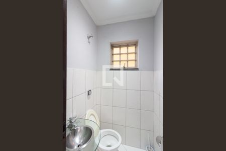 Casa para alugar com 344m², 3 quartos e 2 vagas Casa para alugar com 344m², 3 quartos e 2 vagasBanheiro 1