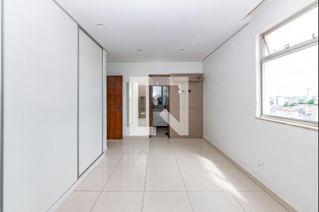 Apartamento para alugar com 150m², 3 quartos e 1 vagaSuíte