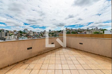Apartamento para alugar com 150m², 3 quartos e 1 vagaVaranda
