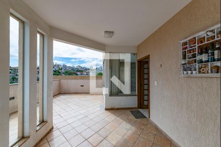 Apartamento para alugar com 150m², 3 quartos e 1 vagaVaranda