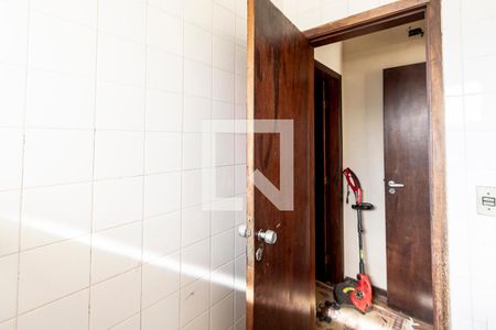 Casa para alugar com 331m², 3 quartos e 7 vagas Casa para alugar com 331m², 3 quartos e 7 vagasBanheiro de Serviço