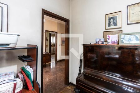 Casa para alugar com 331m², 3 quartos e 7 vagas Casa para alugar com 331m², 3 quartos e 7 vagasEscritório