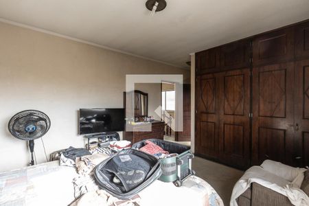 Casa para alugar com 331m², 3 quartos e 7 vagas Casa para alugar com 331m², 3 quartos e 7 vagasQuarto 1