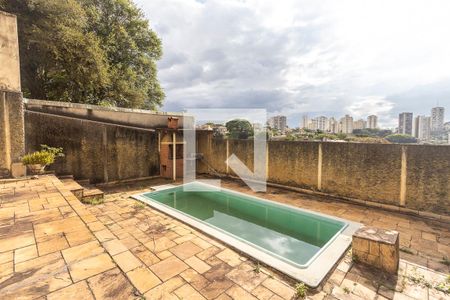 Casa para alugar com 331m², 3 quartos e 7 vagas Casa para alugar com 331m², 3 quartos e 7 vagasÁrea comum