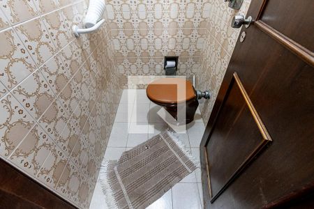 Casa para alugar com 331m², 3 quartos e 7 vagas Casa para alugar com 331m², 3 quartos e 7 vagasLavabo