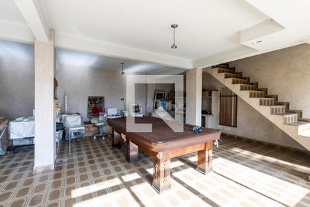 Casa para alugar com 331m², 3 quartos e 7 vagas Casa para alugar com 331m², 3 quartos e 7 vagasÁrea comum