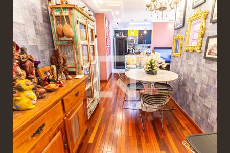 Apartamento à venda com 66m², 2 quartos e 1 vagaSala