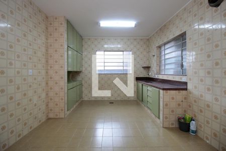 Casa para alugar com 150m², 2 quartos e 2 vagasCozinha