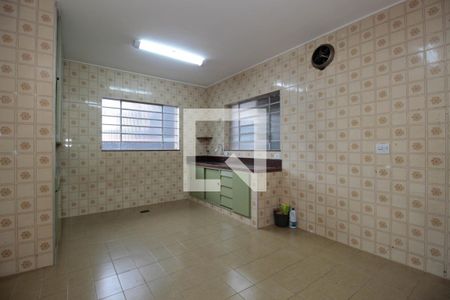 Casa para alugar com 150m², 2 quartos e 2 vagasCozinha