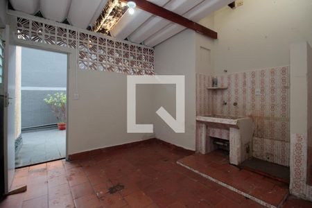 Casa para alugar com 150m², 2 quartos e 2 vagasÁrea de Serviço